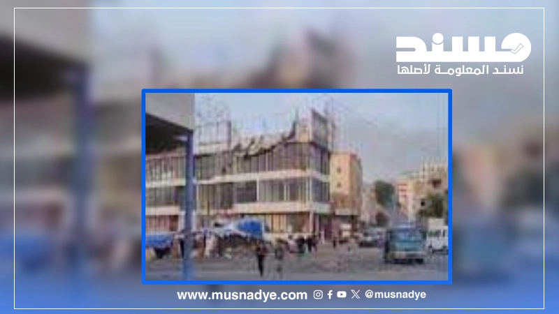 انفجارات مخازن سلاح في تعز تُتداول على أنها هجوم حوثي قرب المجمع القضائي