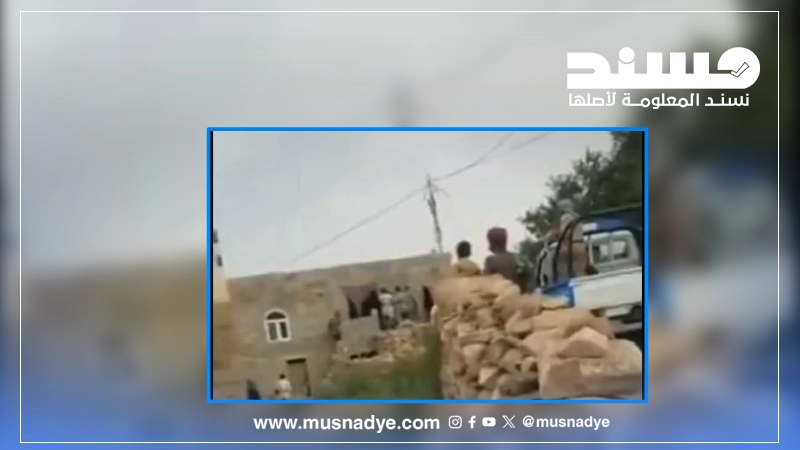 فيديو قديم لاقتحام جماعة الحوثي منزلًا في بني حشيش يُتداول على أنه حديث