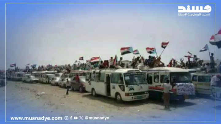 صورة قديمة وليست لحشد الموالين للانتقالي المتجهين إلى عدن اليوم.